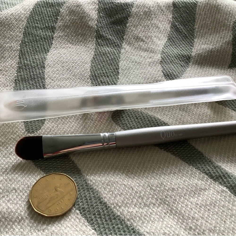 New Quo concealer brush - Picture 2 of 2